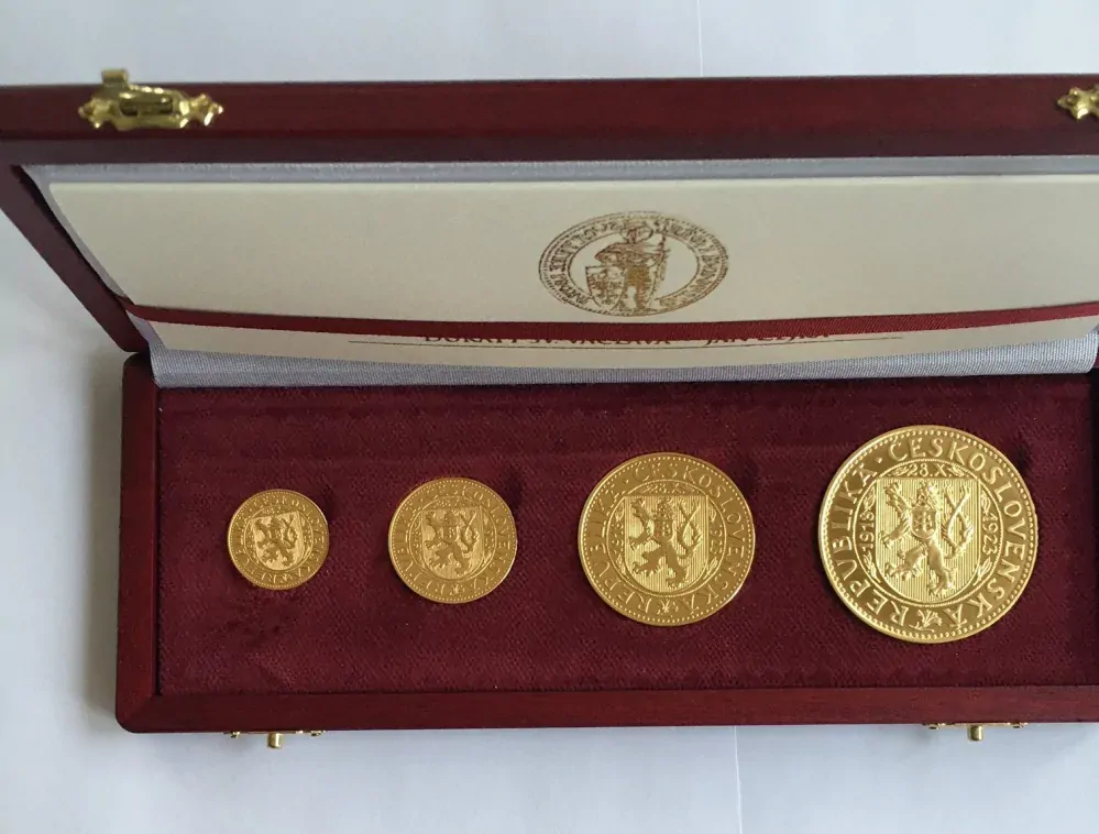 Sada dukátů sv. Václava -postava - návrh Jana Čejky , 30 sad , č. 12 , emise 2021 , Prodáno