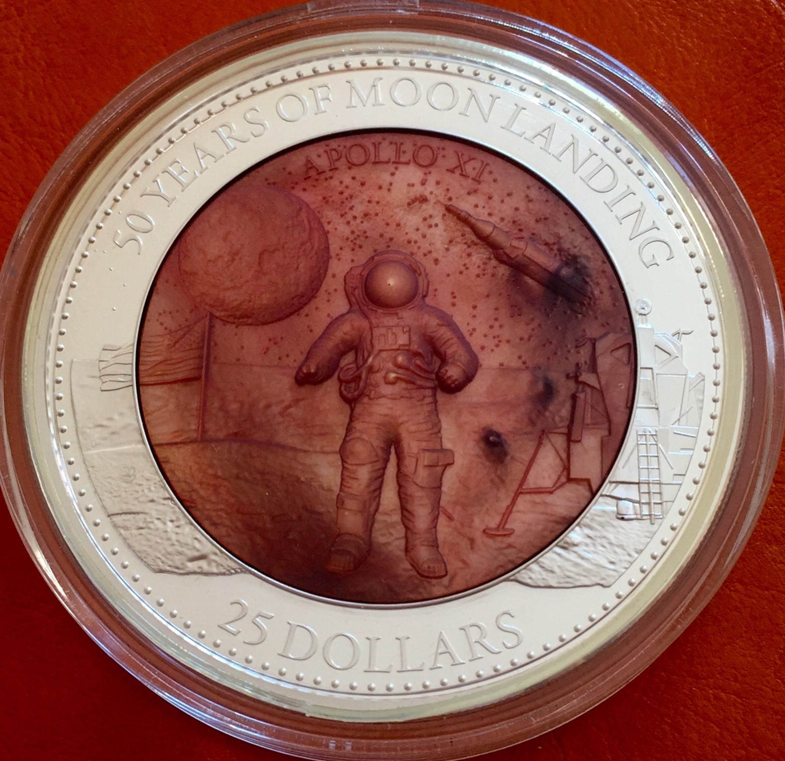 Stříbrná mince 5 Oz Přistání na Měsíci 50. výročí 2019 Perleť Proof - DOSTUPNOST NA DOTAZ !